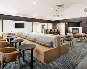 Homewood Suites by Hilton Manchester/Airport - Manchester - Lounge