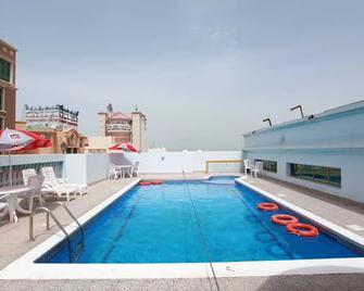 Metropolitan Hotel Bahrain - Μανάμα - Πισίνα