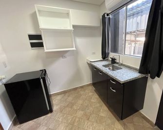 Condomínio Residencial Vitória 3 - Sao Paulo - Kitchen
