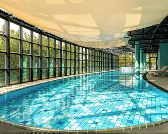 Corendon Apartments Amsterdam Schiphol Airport - Amsterdam - Uima-allas