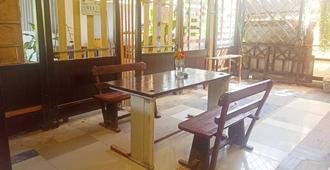 Nu Phuket Airport Residence - Sakhu - Dining room