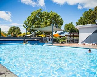 Hastings Top 10 Holiday Park - Hastings - Pool