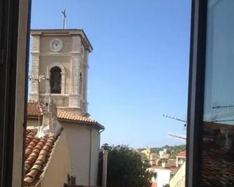Le Clos Des Arômes - Cassis - Parveke