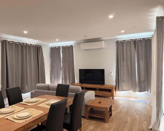 Yanchep by the water & parks - Yanchep