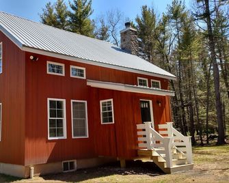 Modern Farmhouse, Saugerties Woodstock, Deck, Fireplace, Fire Pit, Wifi, Tv - Saugerties - Building