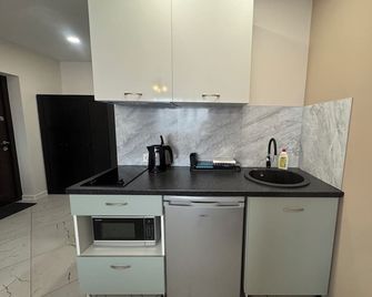 Room-guesthouse Imperia 8 - Šiauliai - Küche