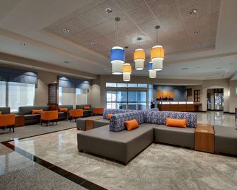 Drury Inn & Suites Iowa City Coralville - Coralville - Reception