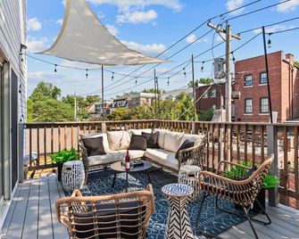 4700 West End Whimsy - St. Louis - Balcony