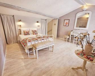Gîte Le creux du loup - La Couronne - Chambre
