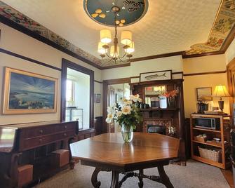 Stone House Inn - Little Compton - Dining room