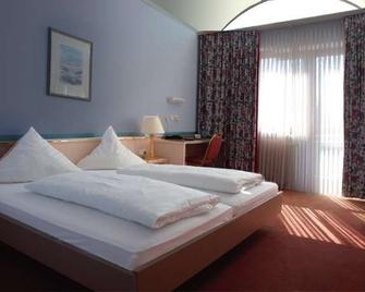 Hotel am Schlosspark - Ismaning - Bedroom