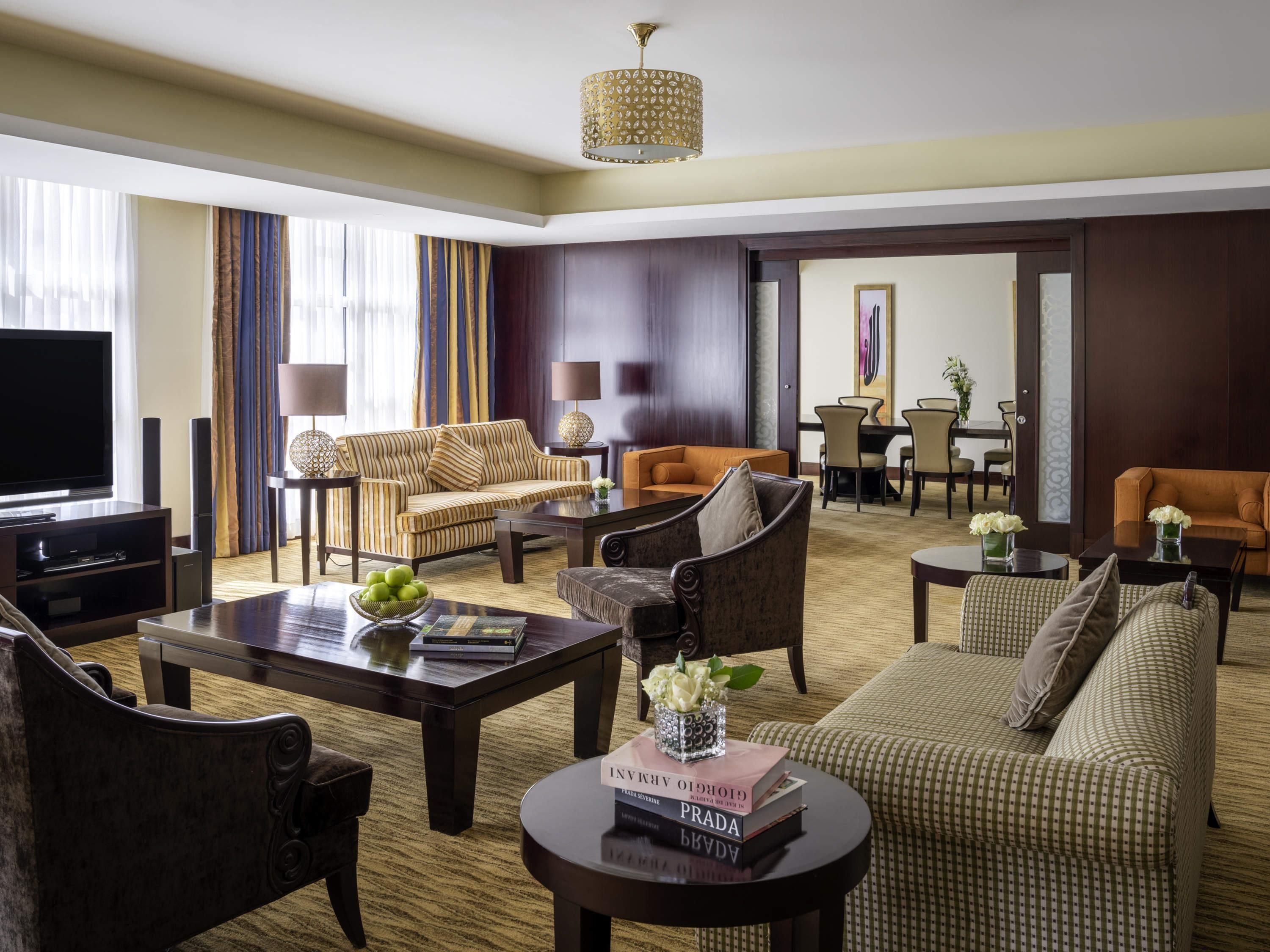 Anwar Al Madinah Mövenpick Hotel - Medina - Bedroom