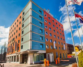 Qubus Hotel Gliwice - Gliwice - Building