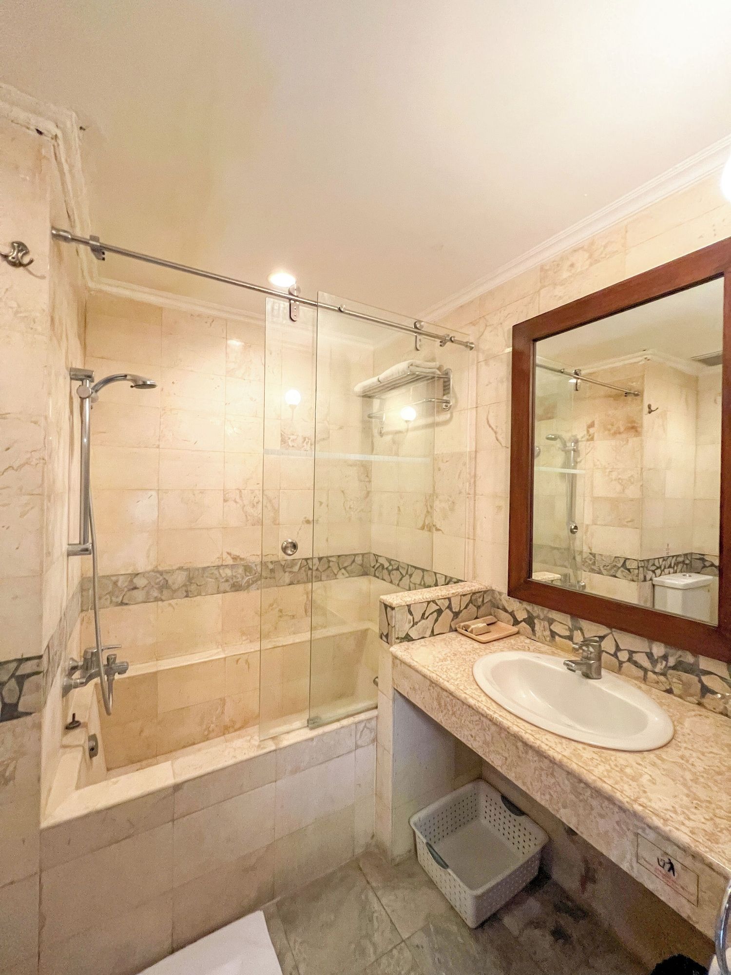 ذا لاجون بالي بول هوتل آند سويتس