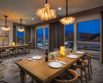 DoubleTree by Hilton Pomona - Pomona - Comedor