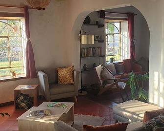 Ecolodge and Retreat 'Casa de Colibri - Cajamarca - Sala de estar