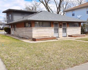 Studio Apartment Close to Notre Dame 1309 1 - South Bend - Building