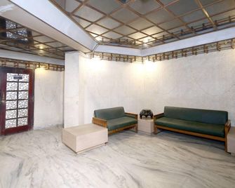 OYO Flagship Hare Rama Hotel - Jabalpur - Lounge