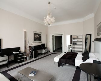 Old Town Square Residence by Emblem - Praha - Makuuhuone