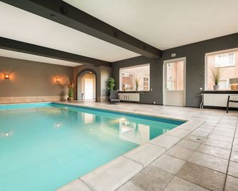 Hotel de Landmarke by Flow - Ootmarsum - Piscina