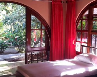 Hotel El Paraiso Escondido - Costa Rica - Jacó - Bedroom