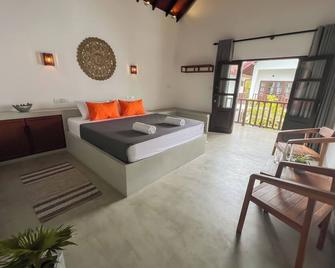 Lum Residence - Ahangama - Bedroom