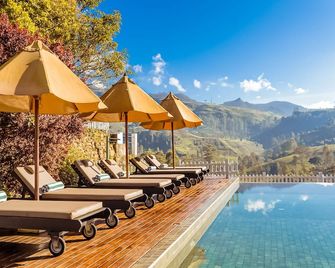 لانجديل بوتيك هوتل - أمايا - نوارا إيليا - حوض السباحة