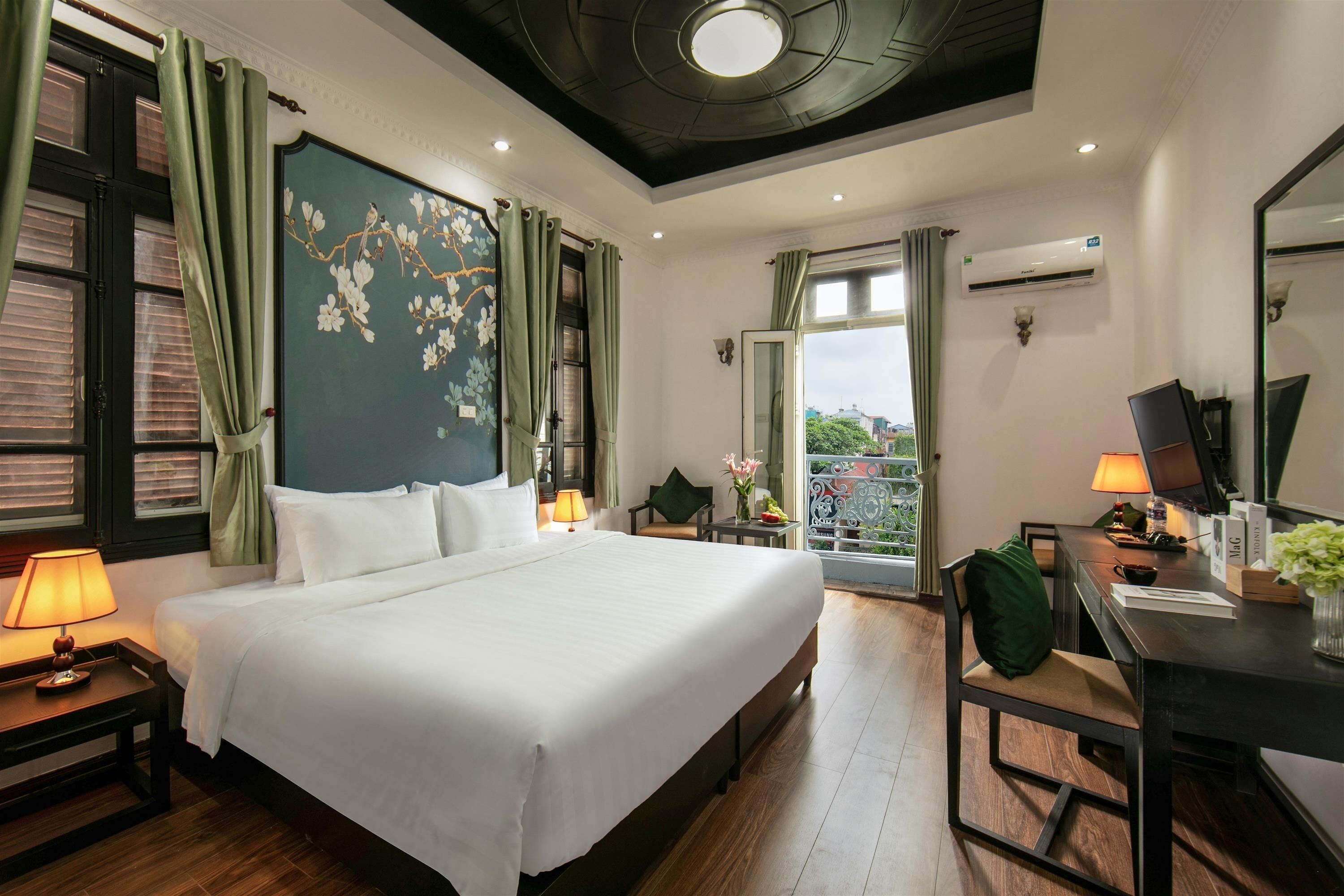 Old Quarter Charm Hotel thumbnail 2