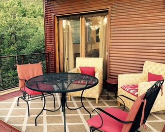 Modern Cabin In The Woods - Glorieta - Balcony