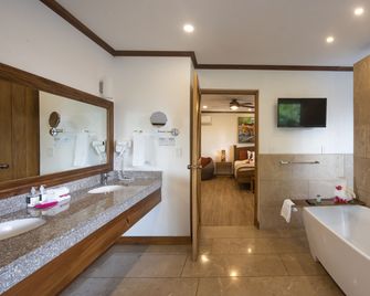 Hacienda Guachipelin Volcano Ranch Hotel & Hot Springs - Liberia