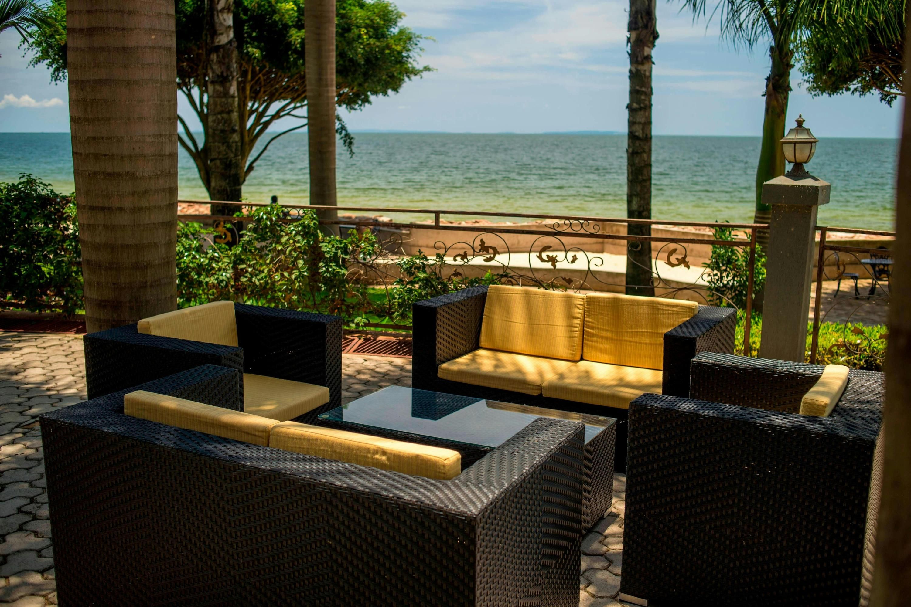 Protea Hotel by Marriott Entebbe - אנטבה - מרפסת