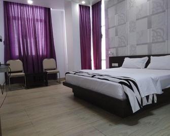 Hotel Mittal Orchid - Kota - Bedroom
