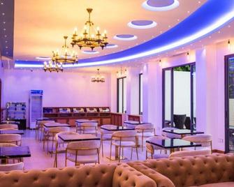 Ari Grand Hotel & Spa - Dhangethi - Area lounge