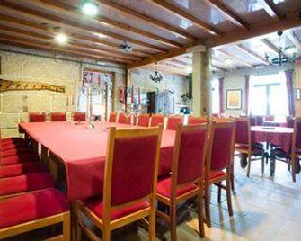 Casa Videira - Hotel rural cerca del mar - Bueu - Restaurant