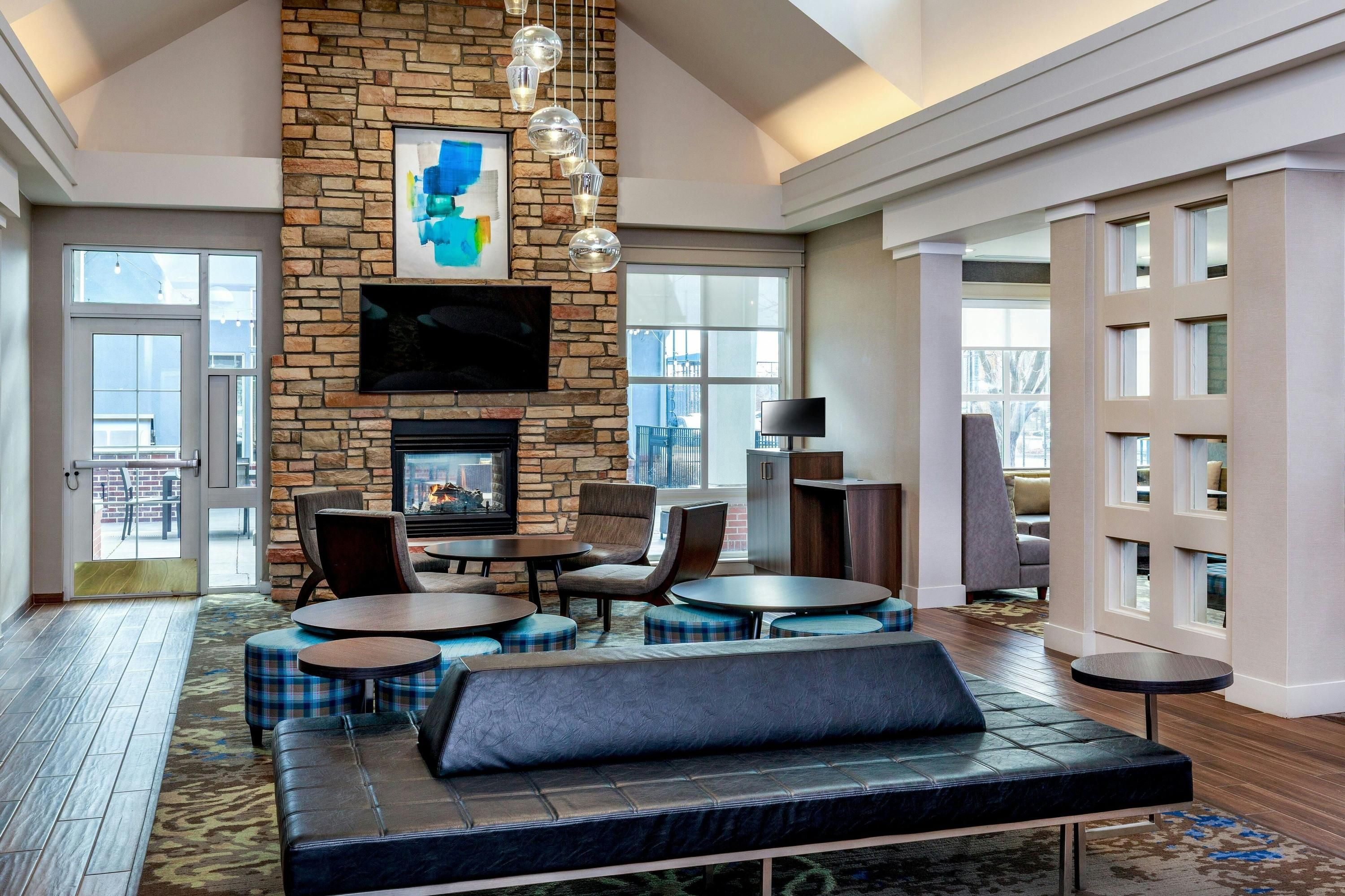 Residence Inn by Marriott Denver Airport at Gateway Park - אורורה - טרקלין