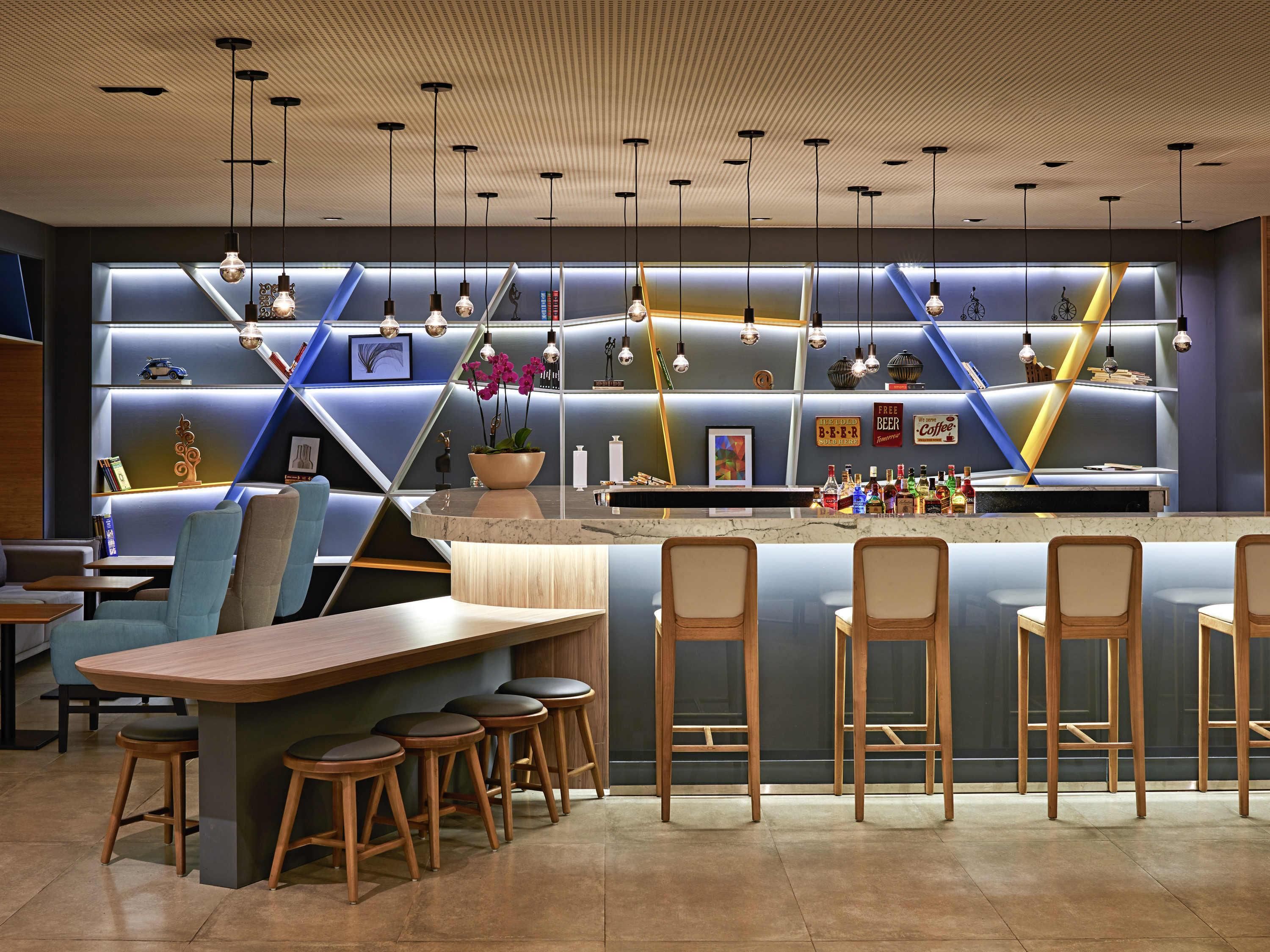 نوفوتيل كامبو جراند - كامبو غراندي - بار