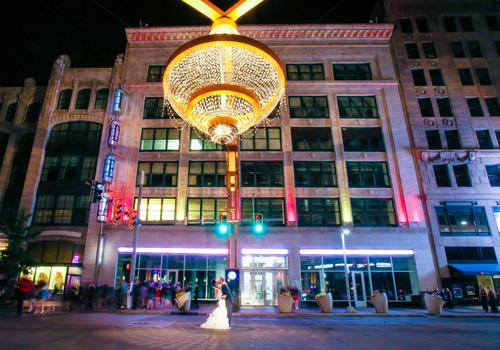 Crowne Plaza Cleveland At Playhouse Square 130 2 9 7 Hotel Deals Reviews Kayak Crowne Plaza Cleveland At Playhouse, Chandelier Cleveland Cost