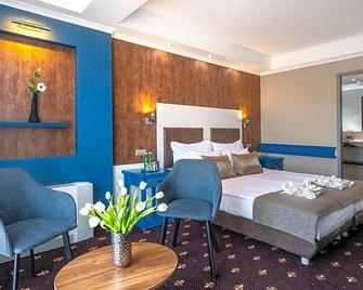 Balneo Hotel Zsori Thermal & Wellness - Mezőkövesd - Bedroom