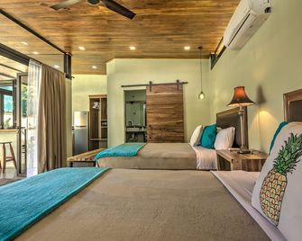 Villas Piña - Adults Only - פוארטו וויחו דה טלמנאקה - חדר שינה