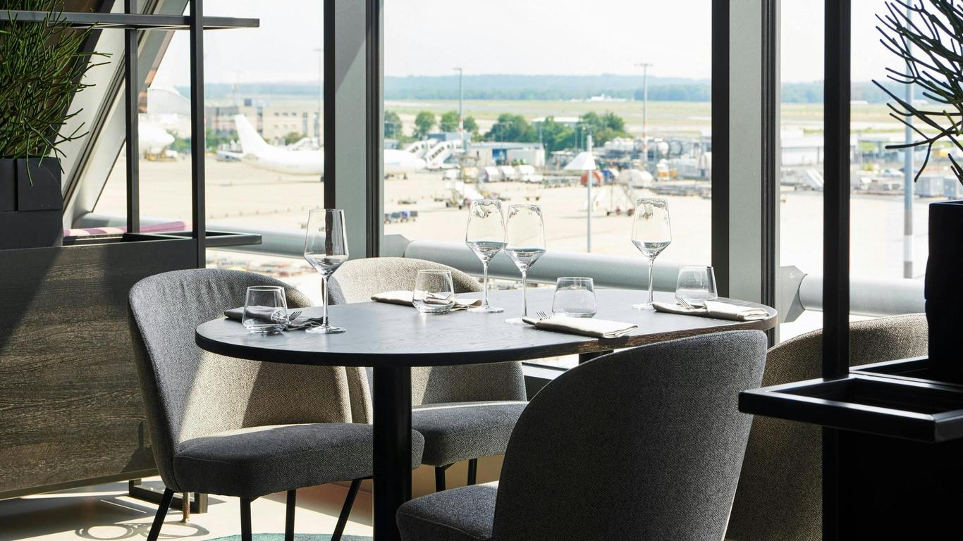 Moxy Cologne Bonn Airport