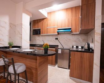 Sarawi Inn - La Paz - Kitchen