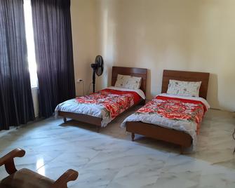 Sami Apartments - Amman - Bedroom