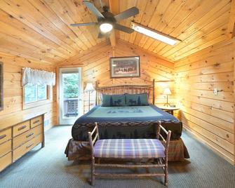 A Memorable Vacation On The Shores of Lake George! - Lake George - Bedroom