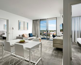 Quest Midland - Midland - Bedroom