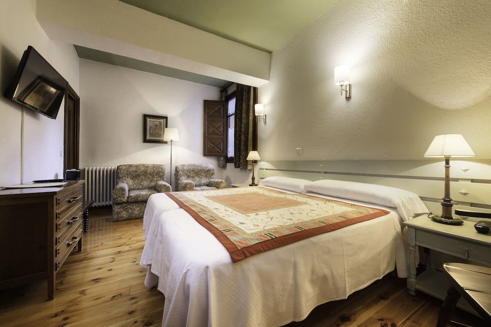 Conde Aznar - Jaca - Habitación