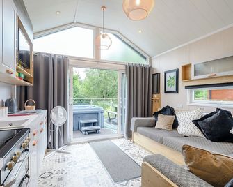 1 bedroom accommodation in Newcastleton, - Newcastleton