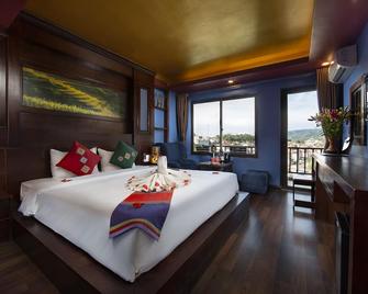 Saparis Hotel - Sa Pa - Bedroom