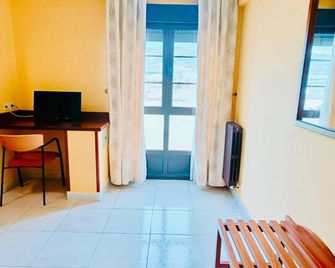 Hotel Alameda - Villaviciosa - Zimmerausstattung