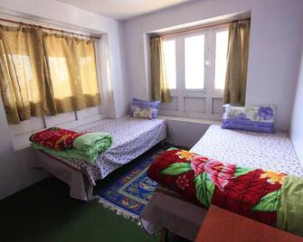 Himalayan Lodge - Nāmche Bāzār - Bedroom
