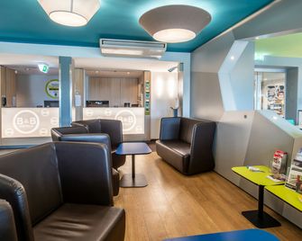 B&B Hotel Erlangen-Süd - Erlangen - Sala de estar